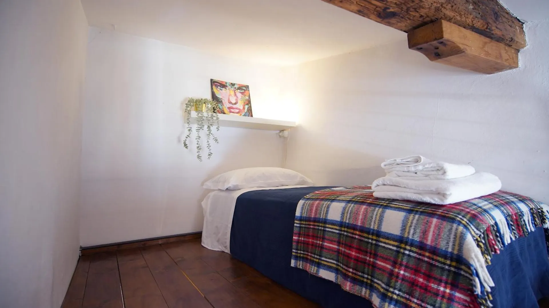 Apartment Appartamento Borgo Degli Artisti Florence Italy
